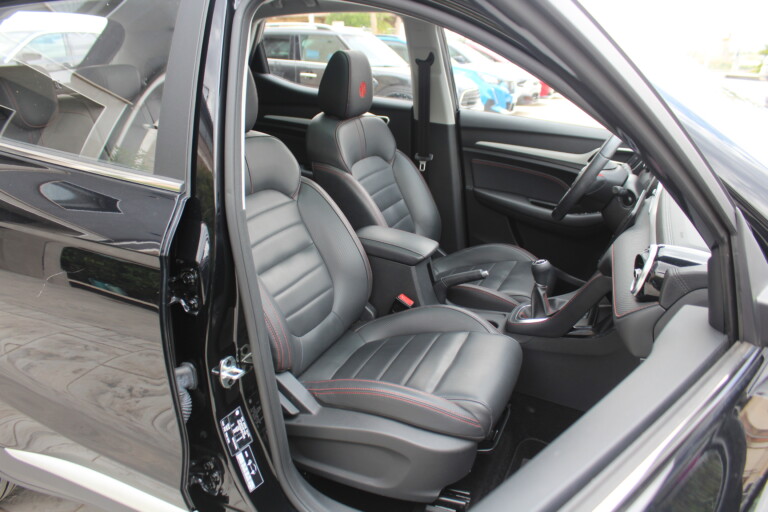 16 Stilecar It Mg Zs Gw289el