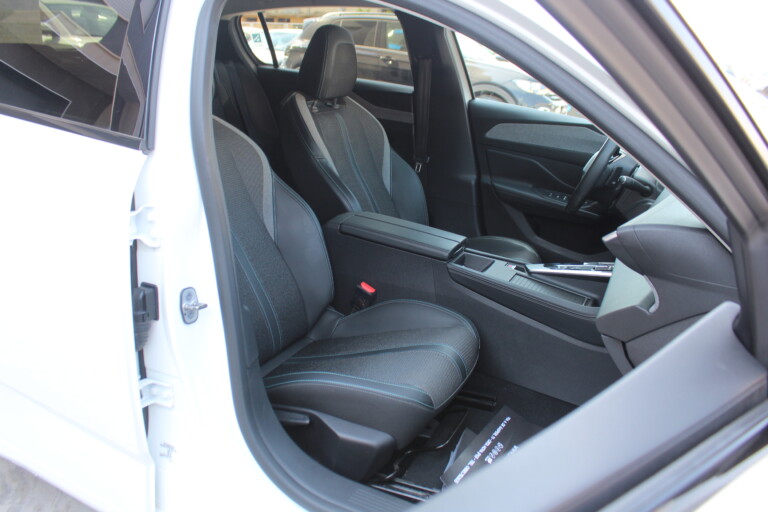 16 Stilecar It Peugeot 308 Gk015ps