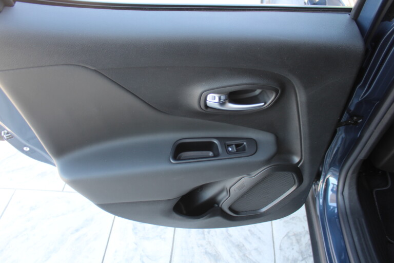 17 Stilecar It Jeep Renegade Gj246yj