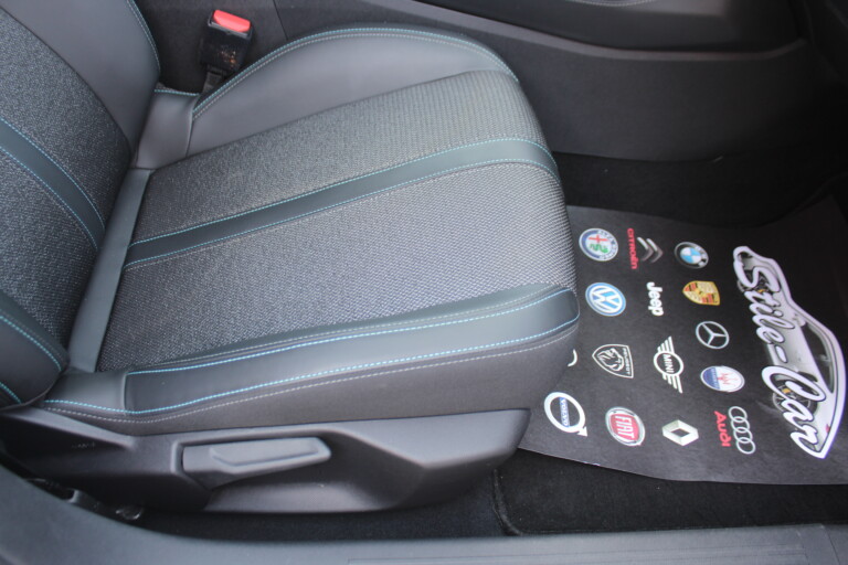 17 Stilecar It Peugeot 308 Gk015ps