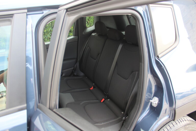 18 Stilecar It Jeep Renegade Gg305rx