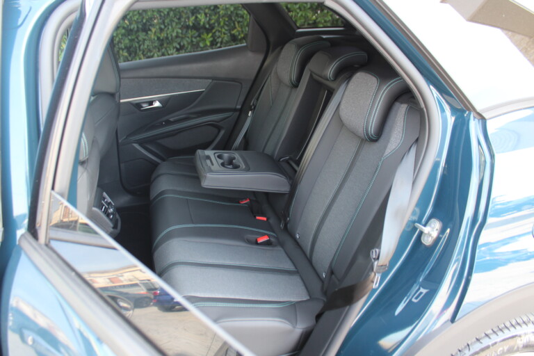18 Stilecar It Peugeot 3008 Gr421ml