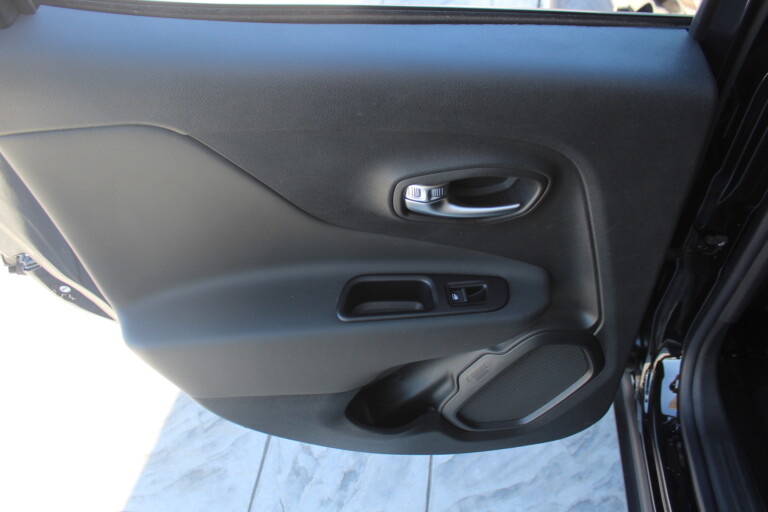 19 Stilecar It Jeep Renegade Fz251dw