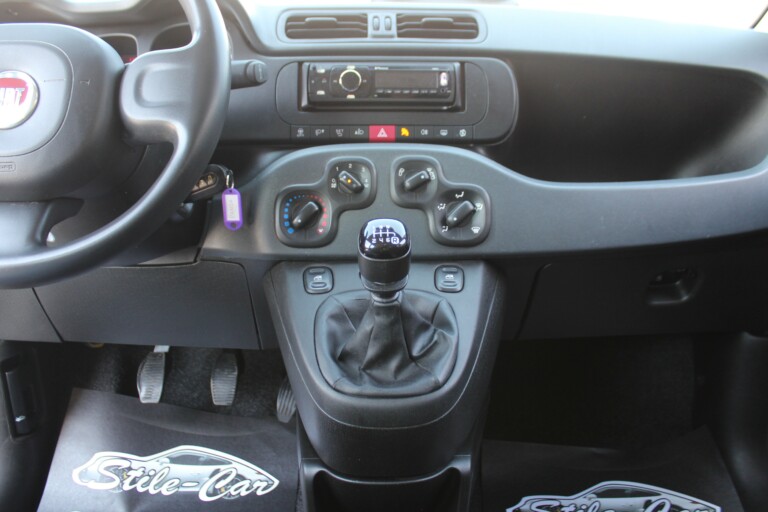 24 Stilecar It Fiat Panda Gg665zt
