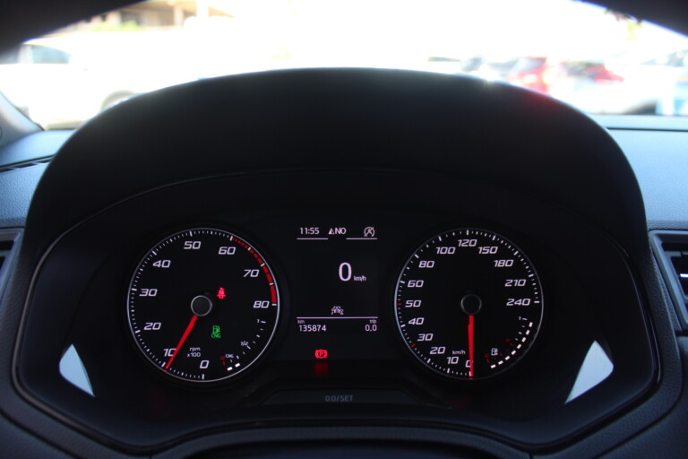 27 Stilecar It Seat Arona Gd162ax