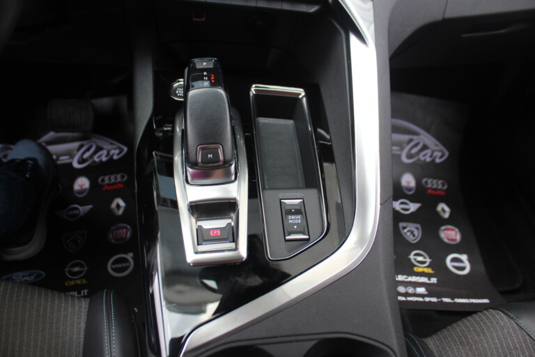 43 Stilecar It Peugeot 3008 Gm668ky