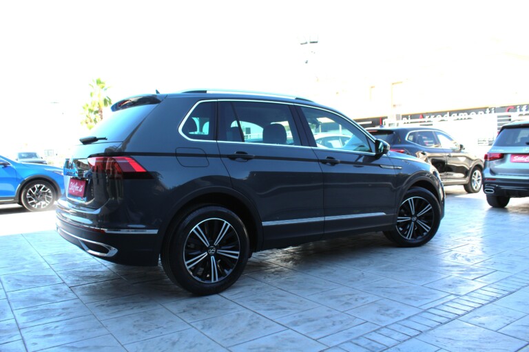 02 Stilecar It Vw Tiguan Gh705py