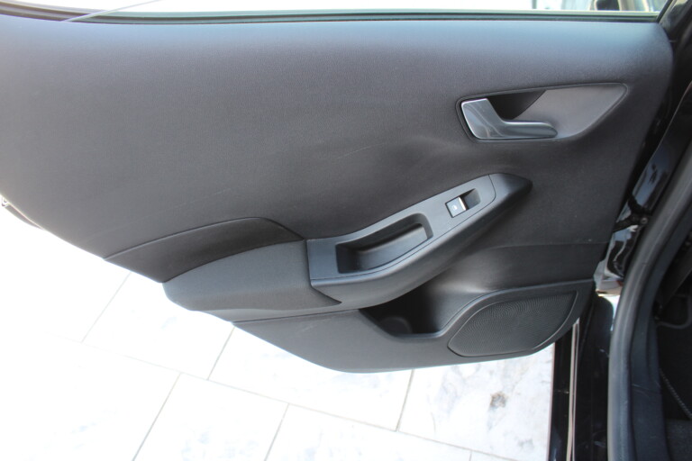17 Stilecar It Ford Fiesta Gb786ds