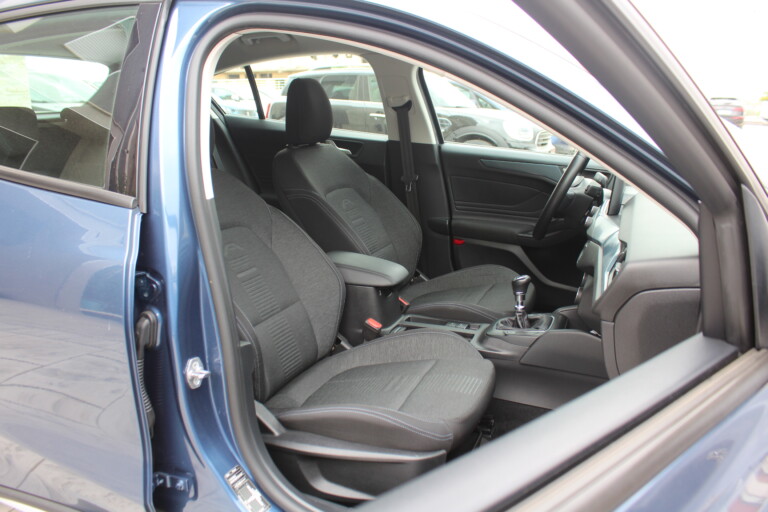 17 Stilecar It Ford Focus Gg786re
