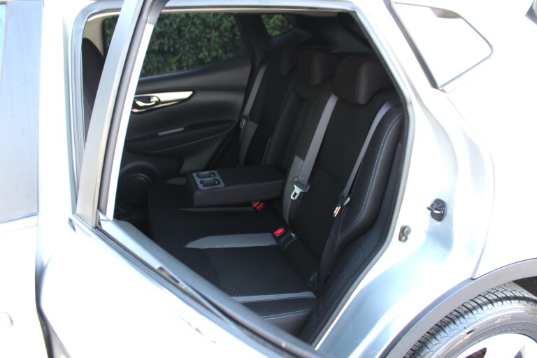 17 Stilecar It Nissan Qashqai Fp310gj