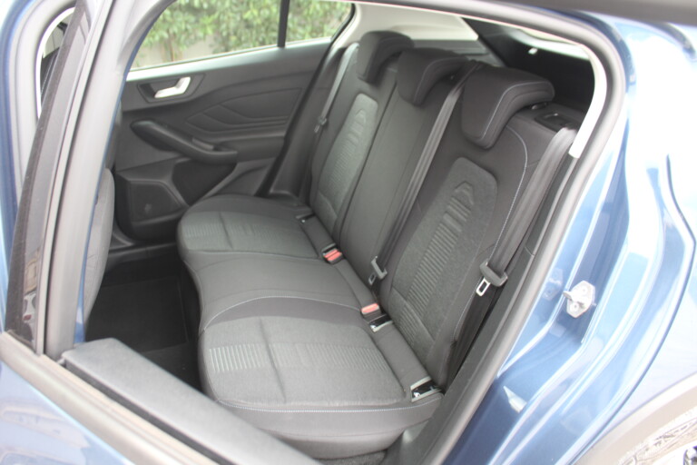 18 Stilecar It Ford Focus Gg786re