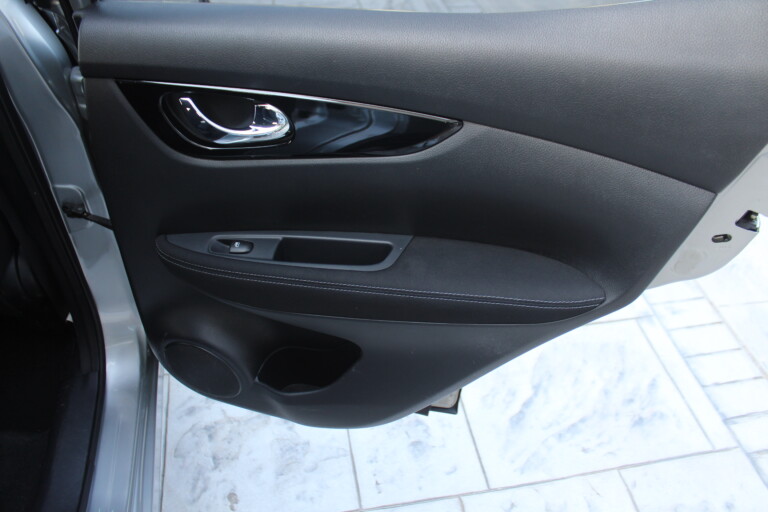 18 Stilecar It Nissan Qashqai Fp310gj