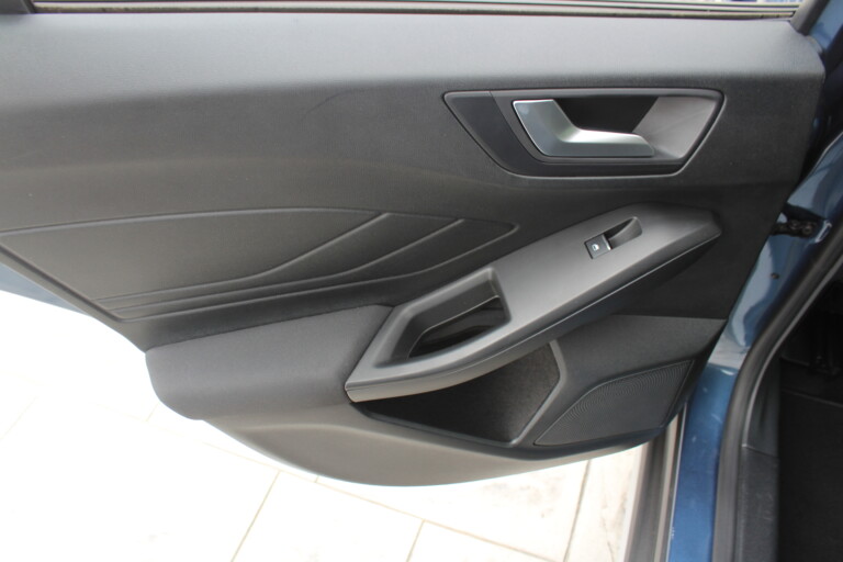 19 Stilecar It Ford Focus Gg786re