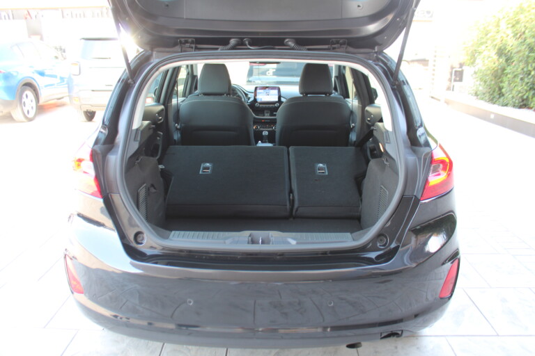 22 Stilecar It Ford Fiesta Gb786ds