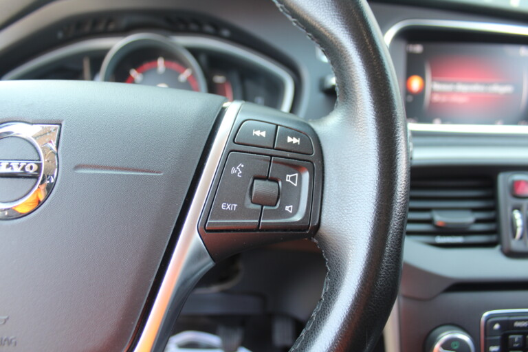28 Stilecar It Volvo V40 Fy250yx