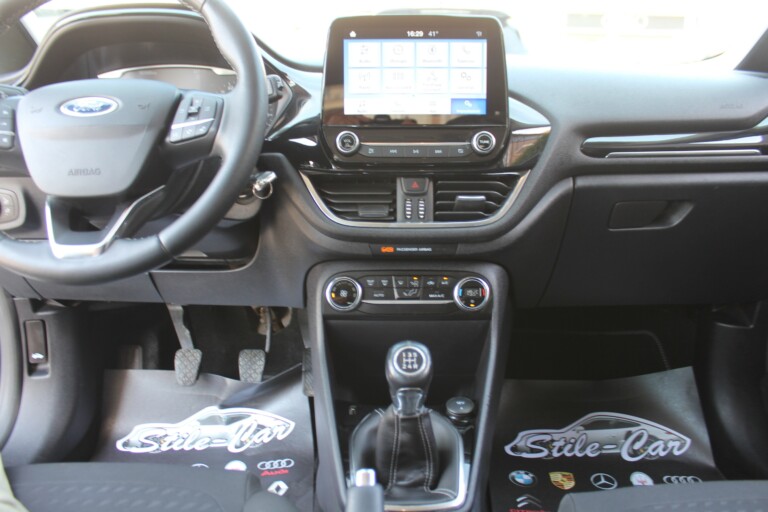 29 Stilecar It Ford Fiesta Gb786ds