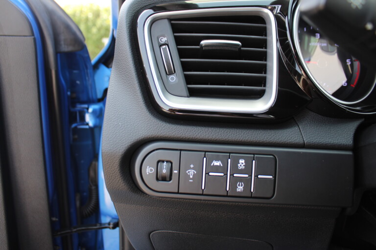 30 Stilecar It Kia Xceed Gm123lc