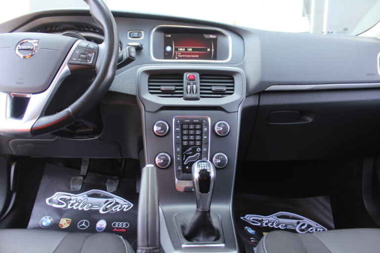 30 Stilecar It Volvo V40 Fy250yx