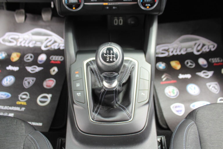 42 Stilecar It Ford Focus Gg786re