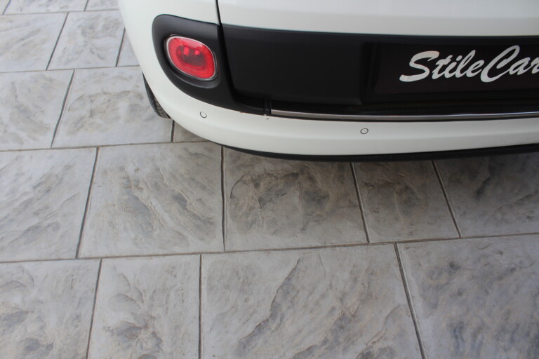 06 Stilecar It Fiat 500l Et956aw
