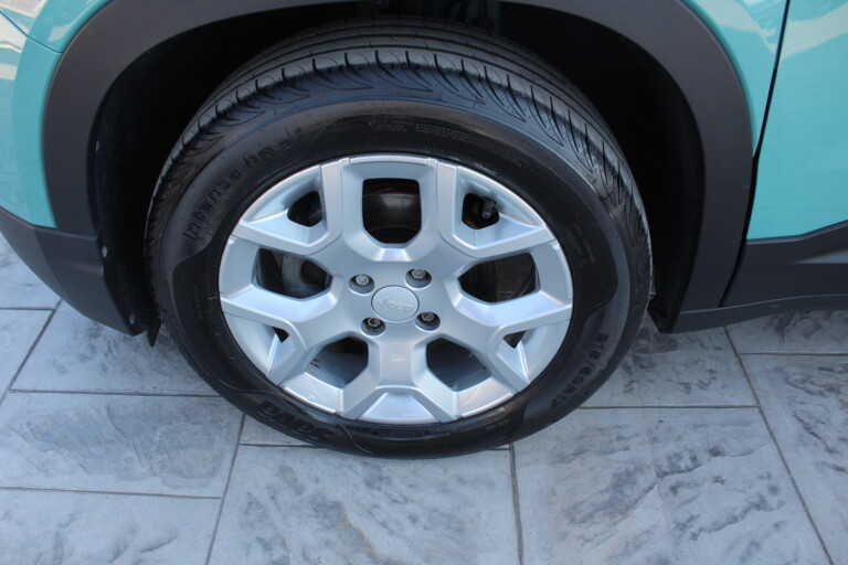 09 Stilecar It Jeep Avenger Gs693jl