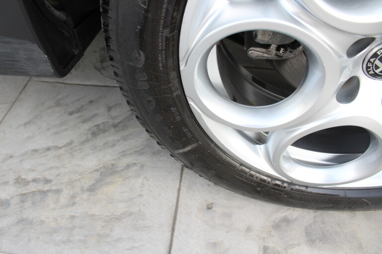 12 Stilecar It Ar Tonale Gn270lt