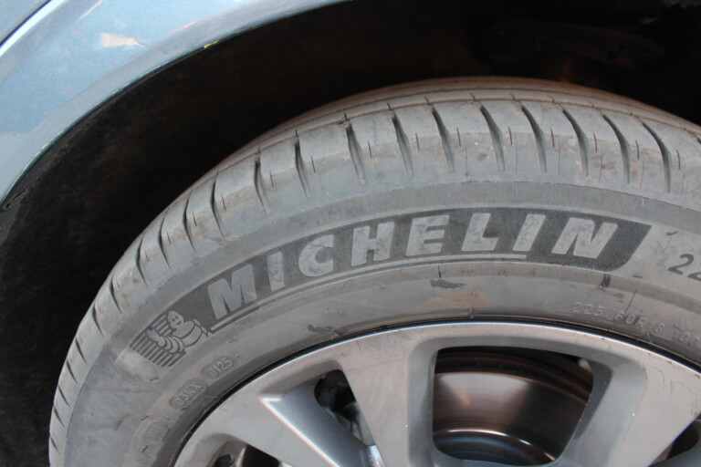 12 Stilecar It Ford Kuga Gk723rp