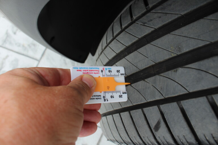 14 Stilecar It Ford Kuga Gk723rp