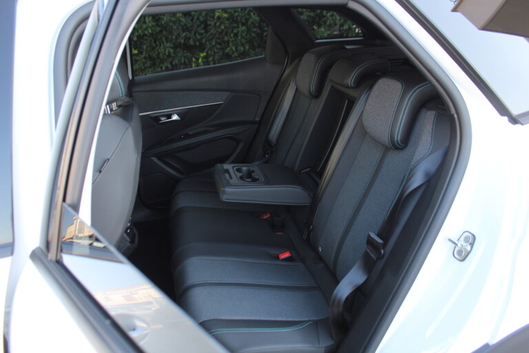19 Stilecar It Peugeot 3008 Gp472fj