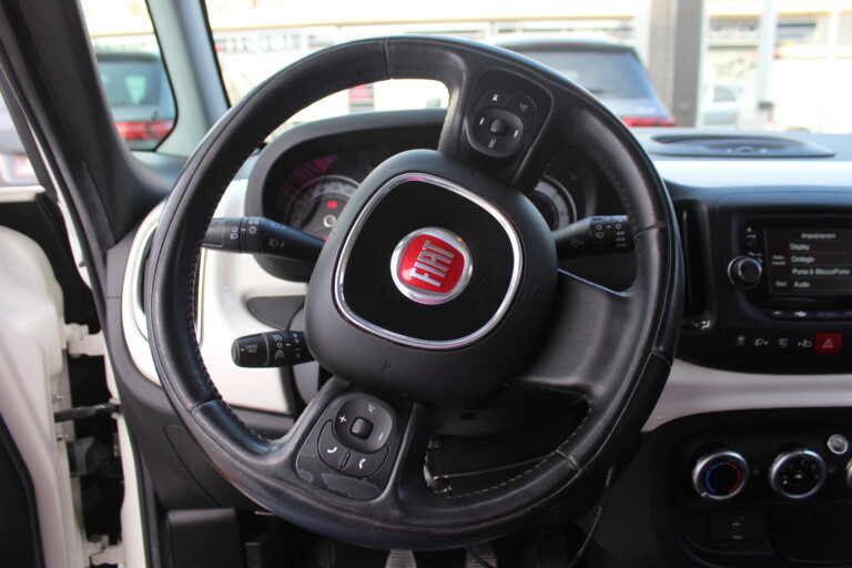 24 Stilecar It Fiat 500l Et956aw
