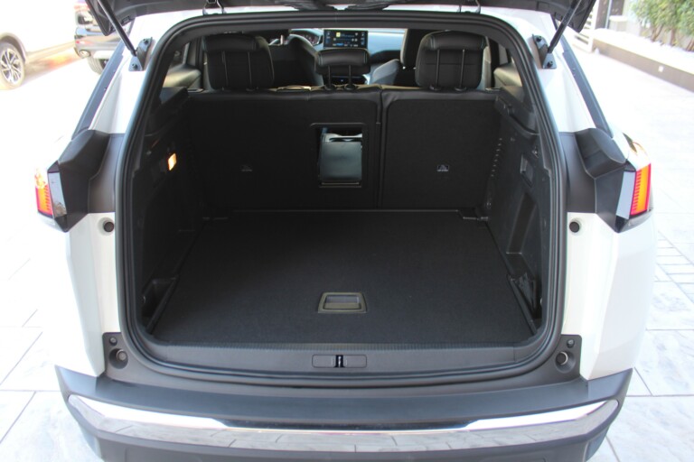 25 Stilecar It Peugeot 3008 Gp472fj