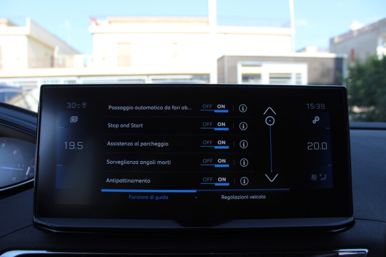 39 Stilecar It Peugeot 3008 Gj497zb