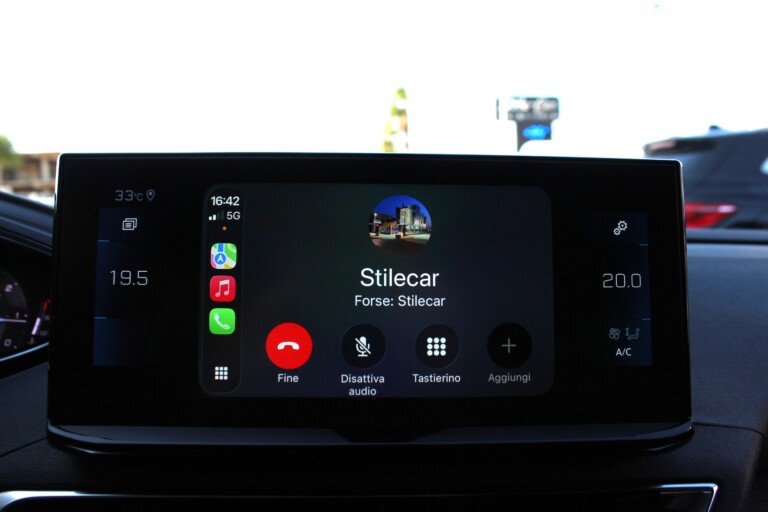 39 Stilecar It Peugeot 3008 Gp472fj