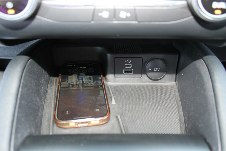 44 Stilecar It Ford Kuga Gk723rp