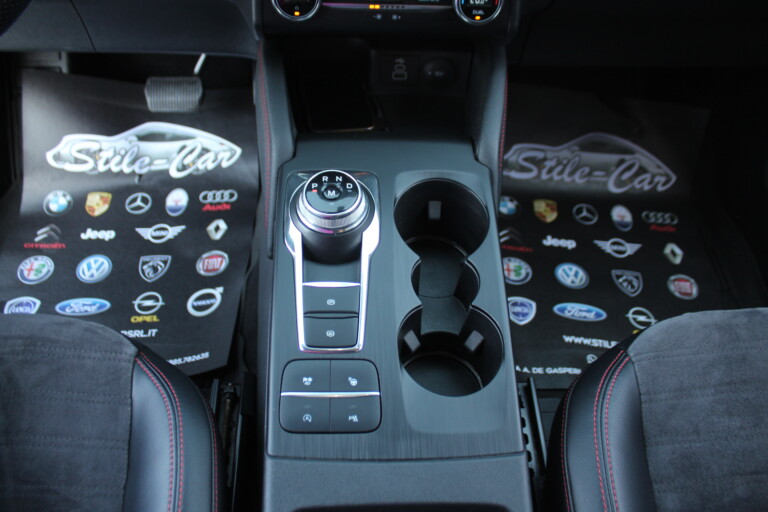 45 Stilecar It Ford Kuga Gk723rp