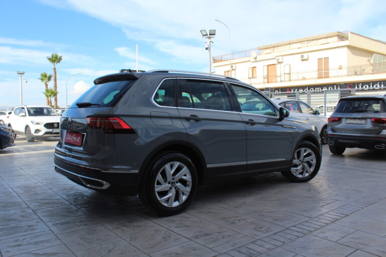 02 Stilecar It Vw Tiguan Gg747rl
