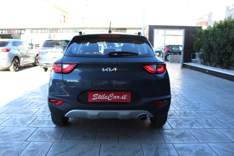 04 Stilecar It Kia Stonic Gn587td