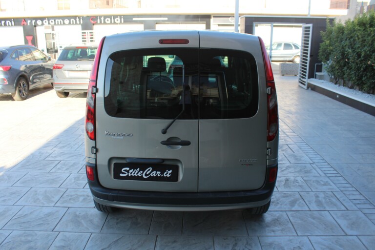 04 Stilecar It Renault Kangoo Dn738ly
