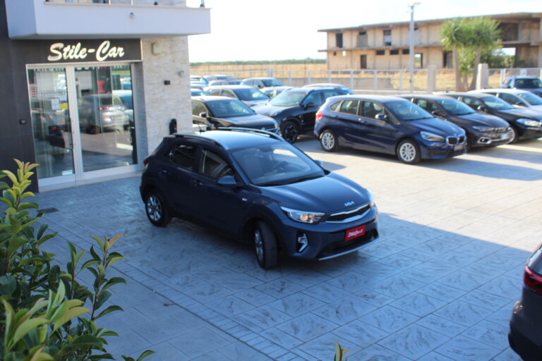 05 Stilecar It Kia Stonic Gn587td