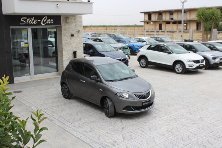 05 Stilecar It Lancia Ypsilon Gm978dd
