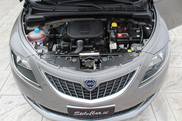 07 Stilecar It Lancia Ypsilon Gm978dd