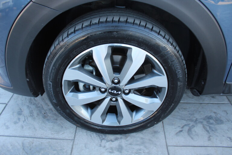 09 Stilecar It Kia Stonic Gk969zh