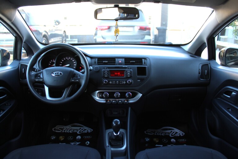 11 Stilecar It Kia Rio En629an