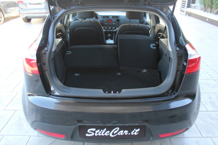 12 Stilecar It Kia Rio En629an