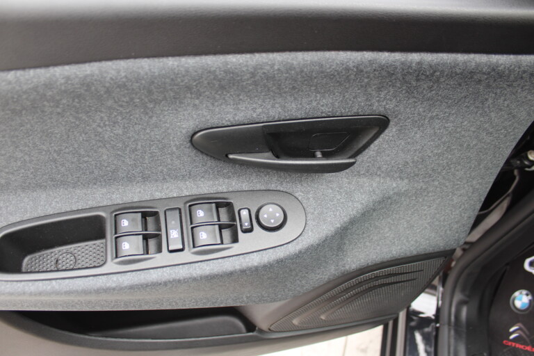 13 Stilecar It Lancia Ypsilon Gm978dd 1