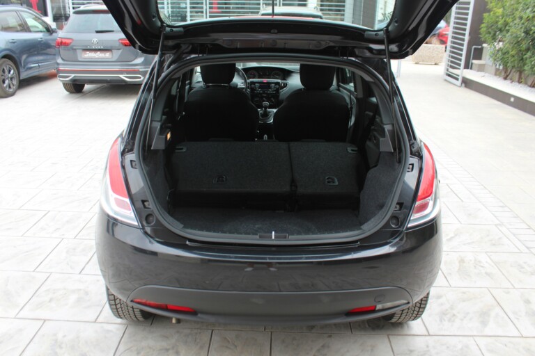20 Stilecar It Lancia Ypsilon Gm978dd 1