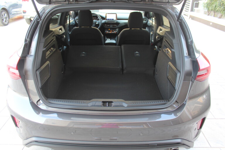 27 Stilecar It Ford Focus Gp218zy