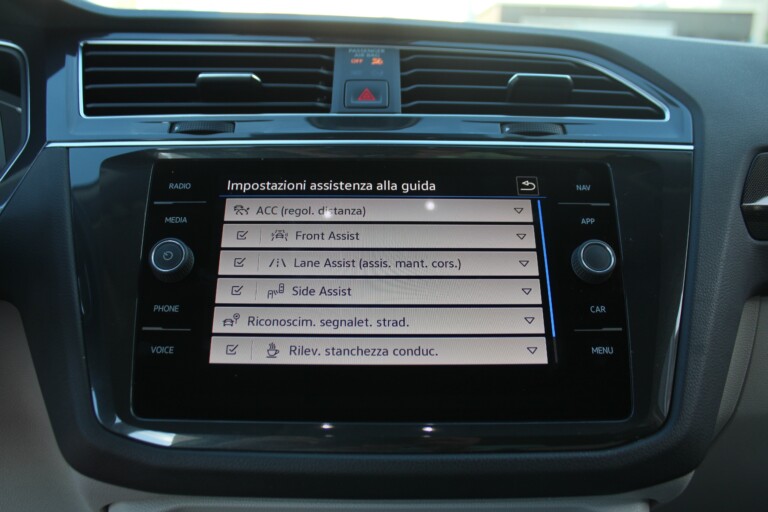 40 Stilecar It Vw Tiguan Gg747rl