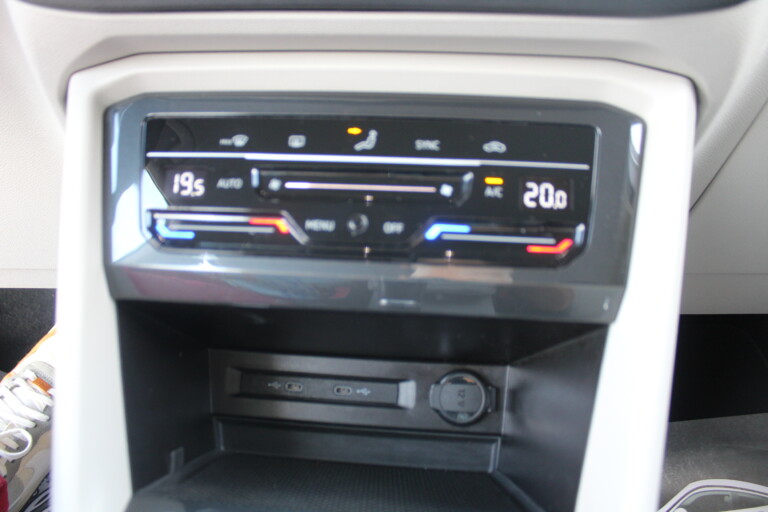 43 Stilecar It Vw Tiguan Gg747rl