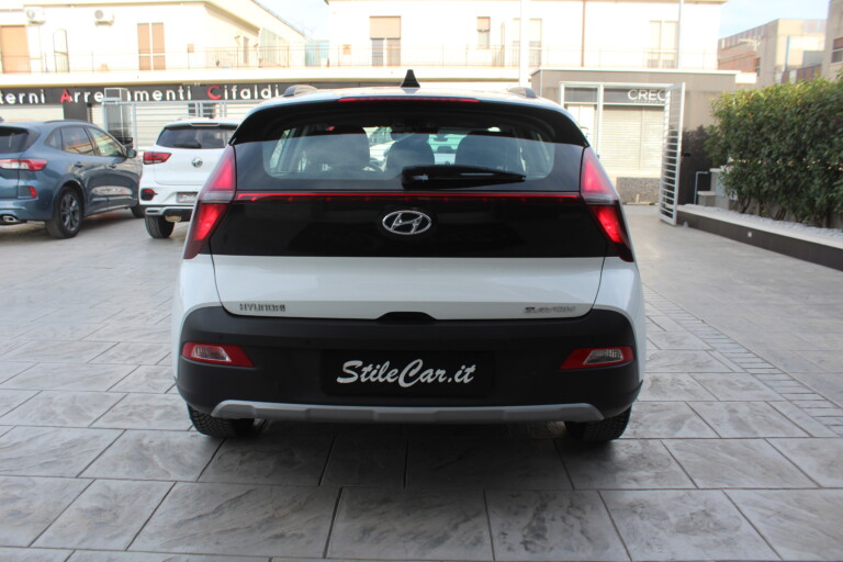 04 Stilecar It Hyundai Bayon Gn679lt